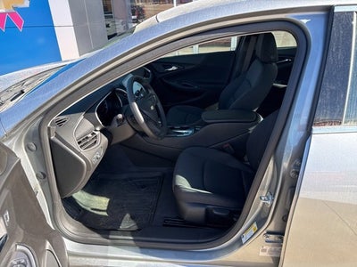 2025 Chevrolet Malibu LS