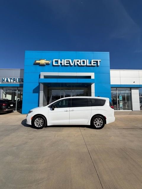 2024 Chrysler Pacifica Touring L