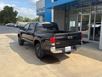 2022 Toyota Tacoma 4WD SR