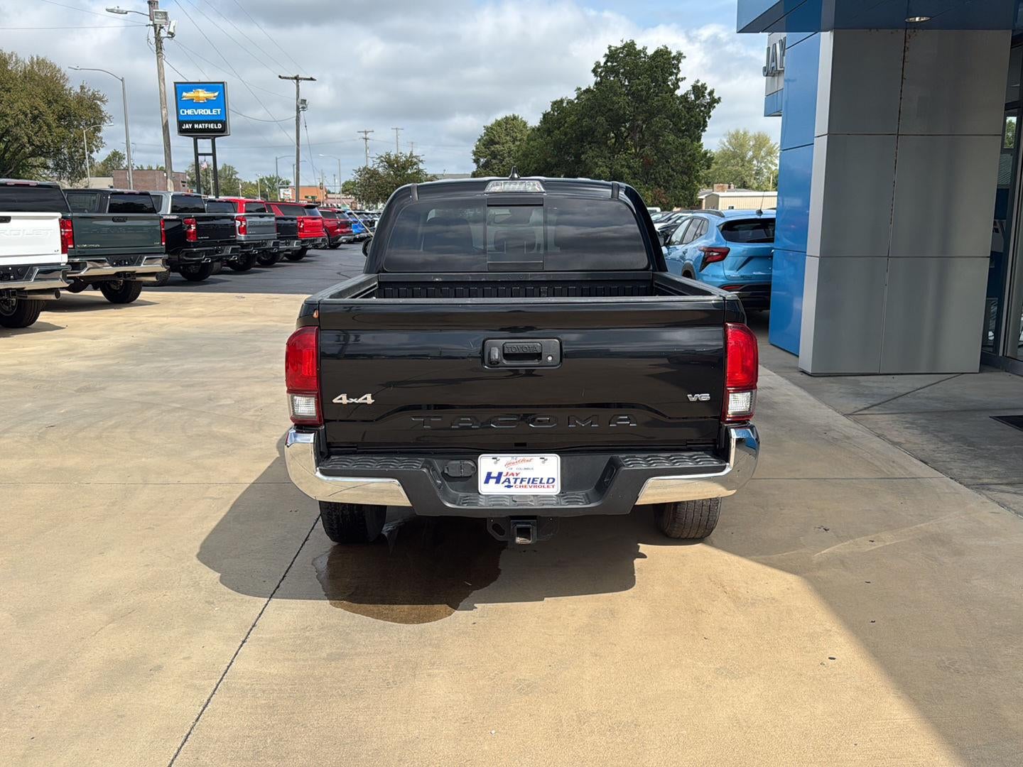 2022 Toyota Tacoma 4WD SR