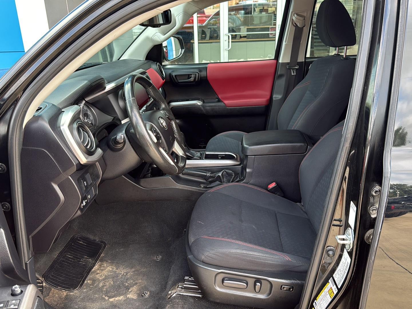 2022 Toyota Tacoma 4WD SR