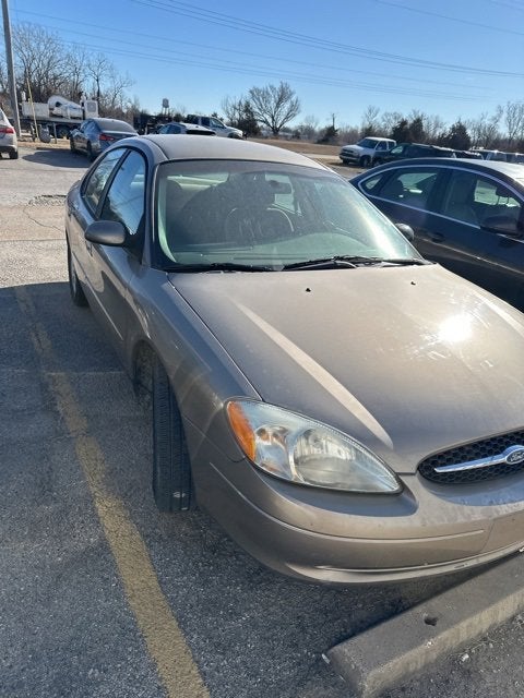 2003 Ford Taurus SES Standard