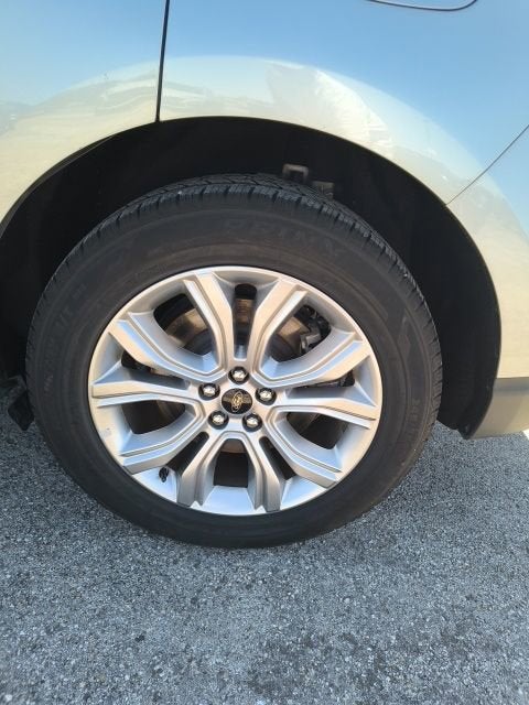 2023 Ford Edge Titanium