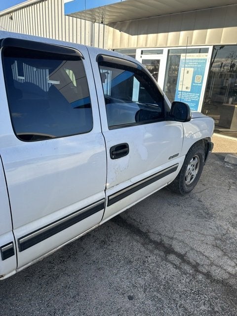 2000 Chevrolet Silverado 1500 LS