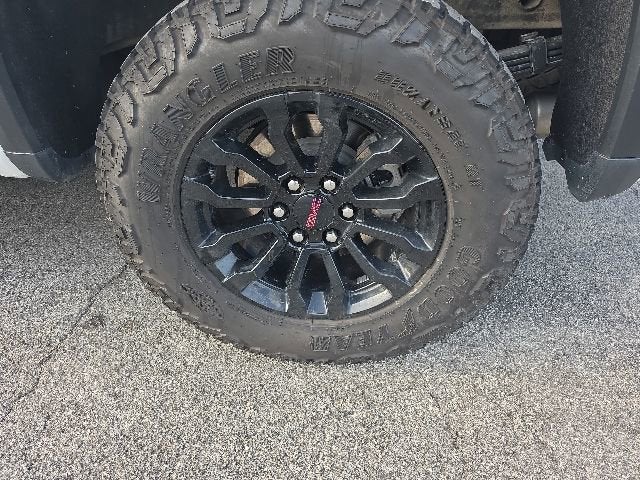 2023 GMC Sierra 1500 AT4X