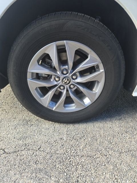 2025 Toyota Sienna XLE