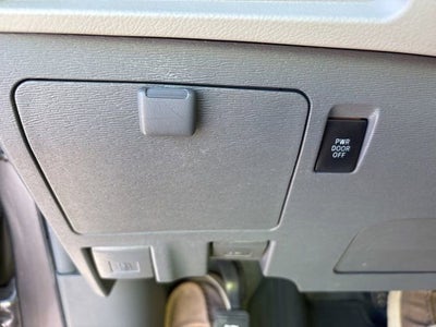 2017 Toyota Sienna XLE 8 Passenger