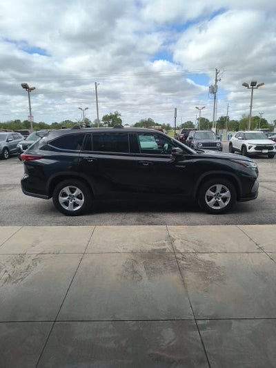 2021 Toyota Highlander Hybrid LE