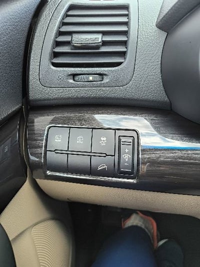 2011 Kia Sorento LX