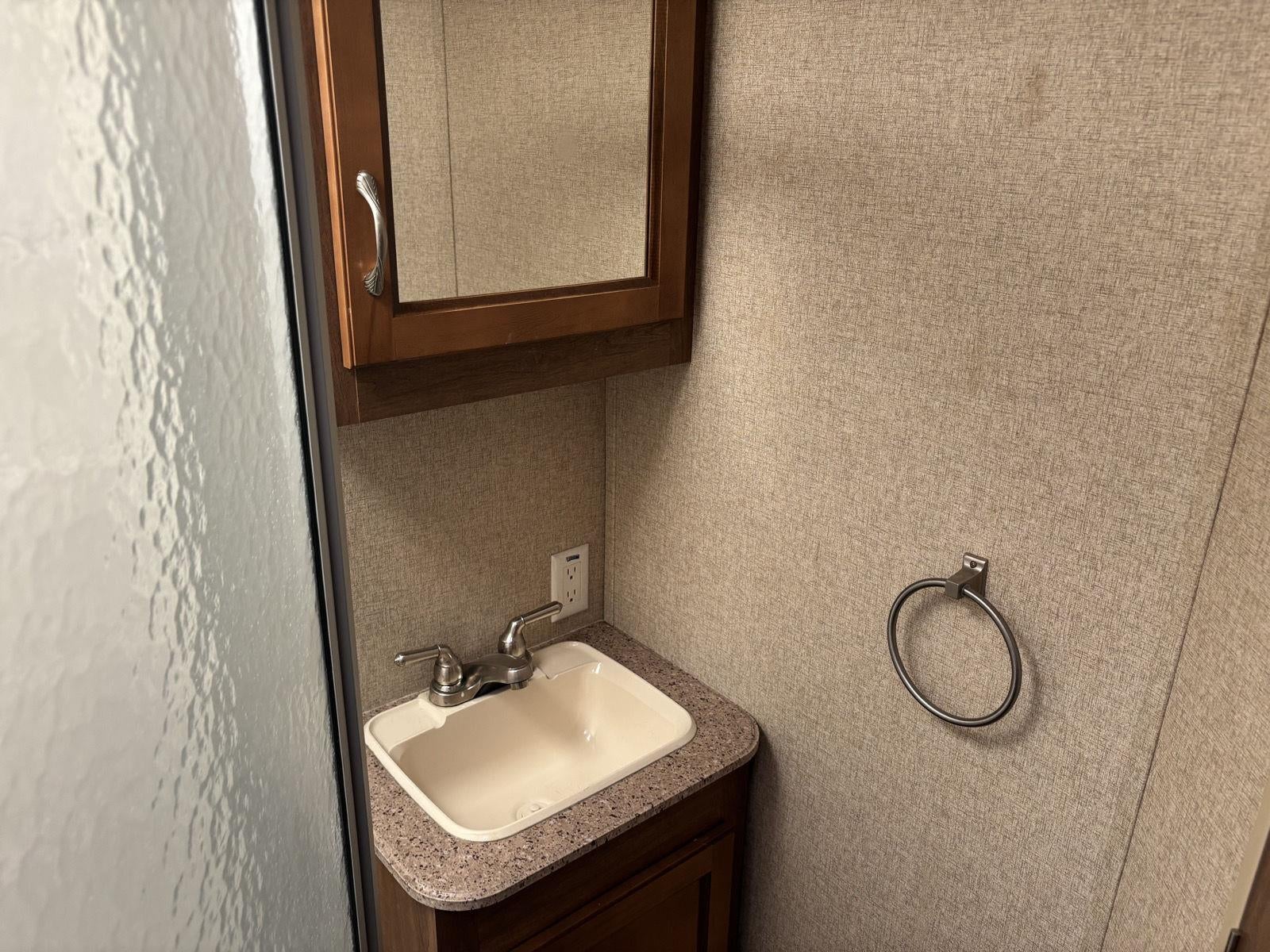 2015 COACHMAN CAMPER Base