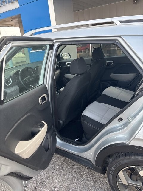 2023 Hyundai Venue SEL