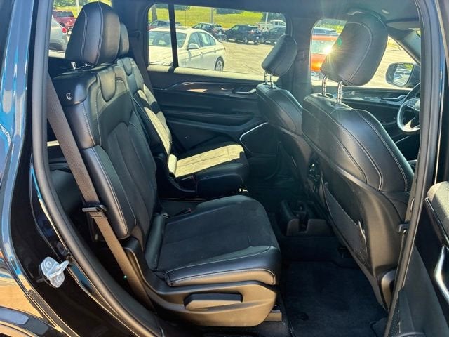 2022 Jeep Grand Cherokee L Altitude