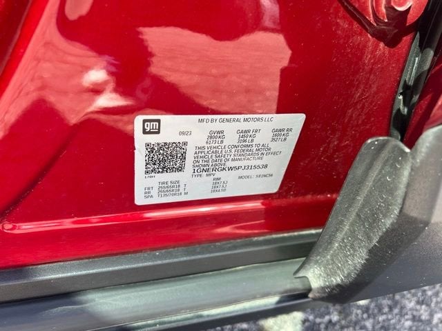 2023 Chevrolet Traverse LT Cloth