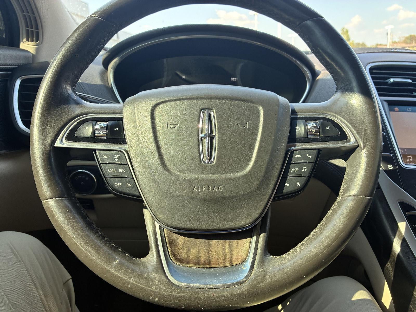 2019 Lincoln Nautilus Select