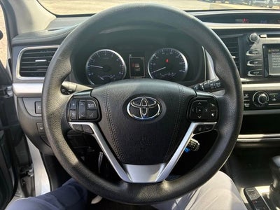 2019 Toyota Highlander LE