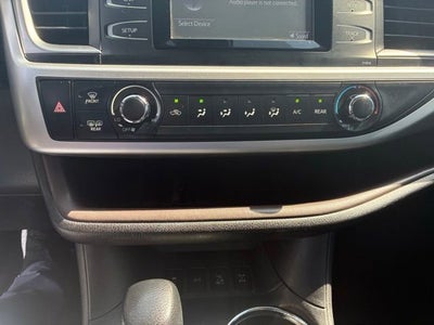 2019 Toyota Highlander LE