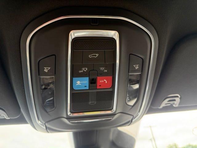 2023 Jeep Wagoneer L Series II