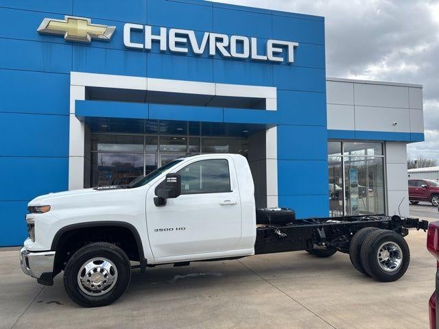 2026 Chevrolet Silverado 3500 HD Chassis Cab LT