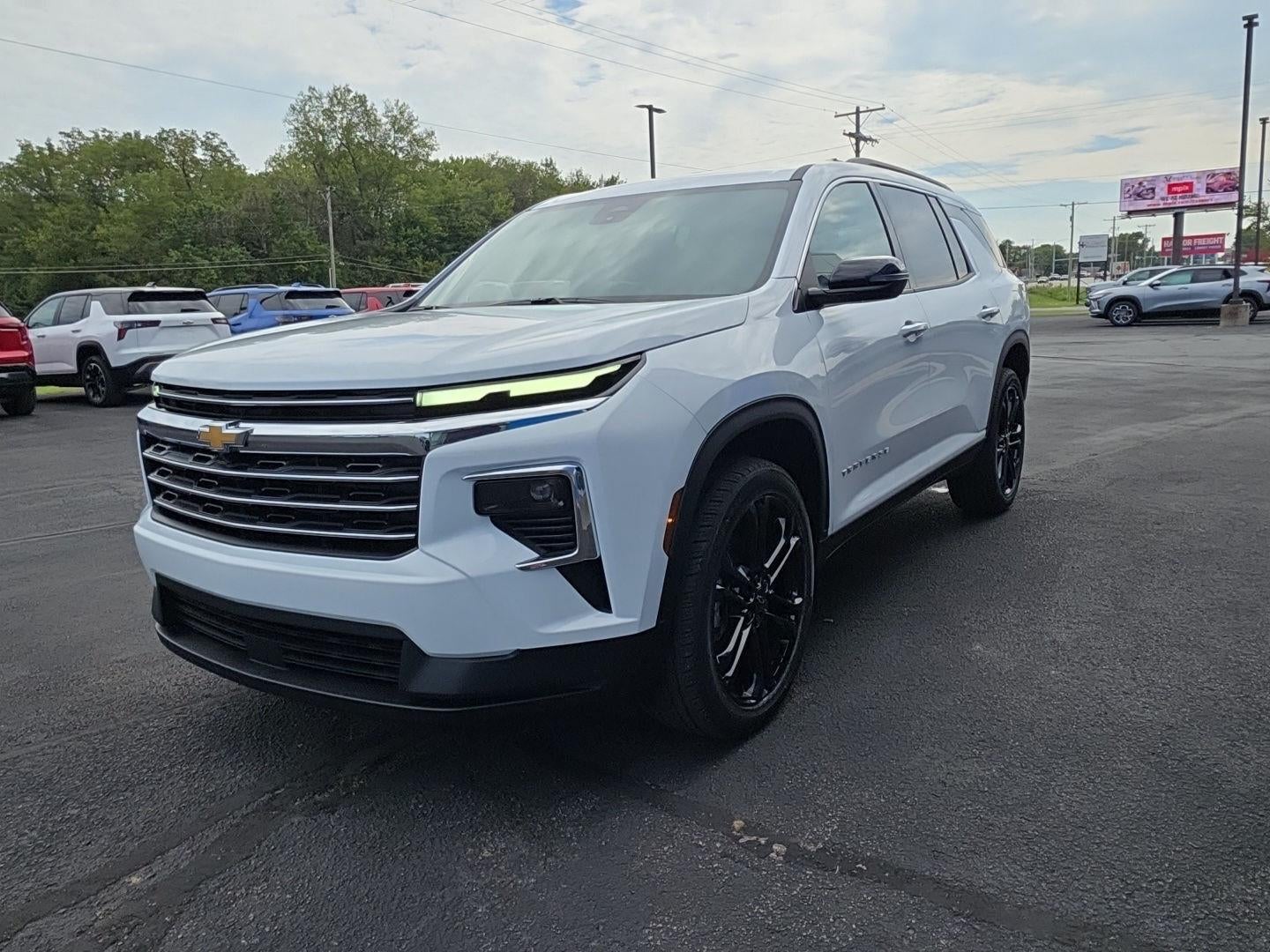 2027 Chevrolet Traverse LT