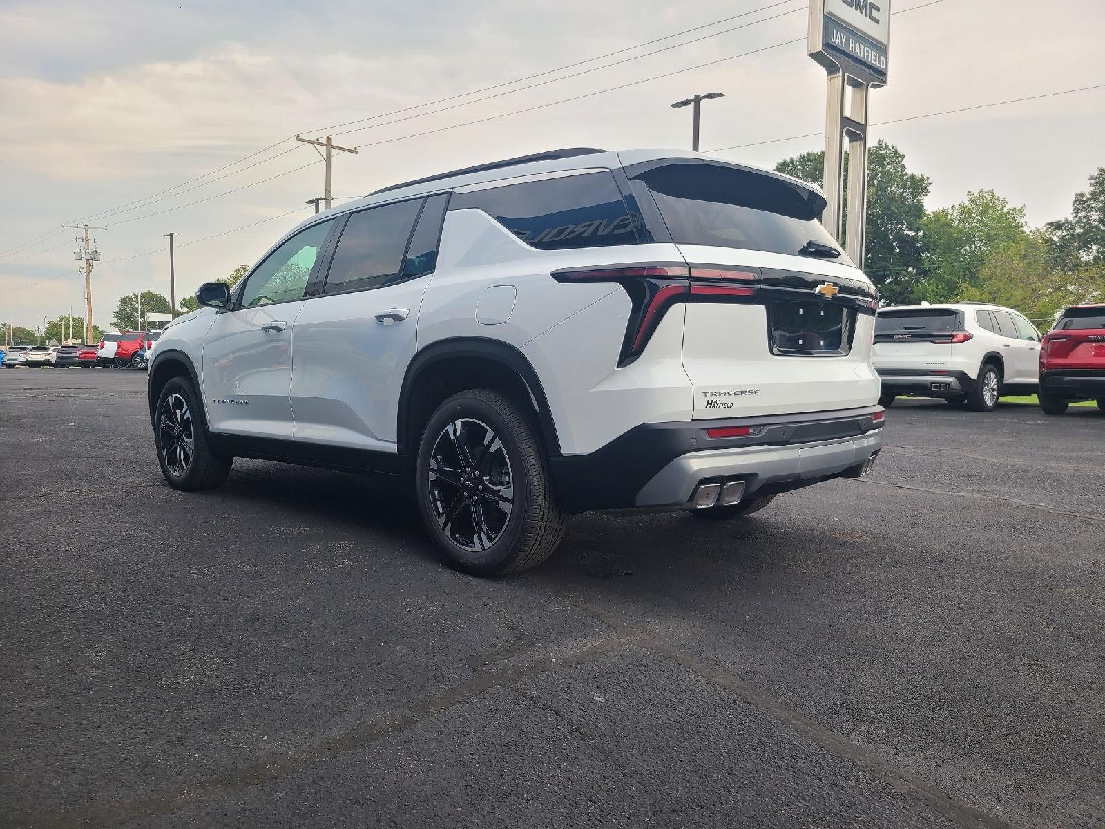 2027 Chevrolet Traverse LT