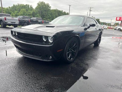 2016 Dodge Challenger SXT Plus