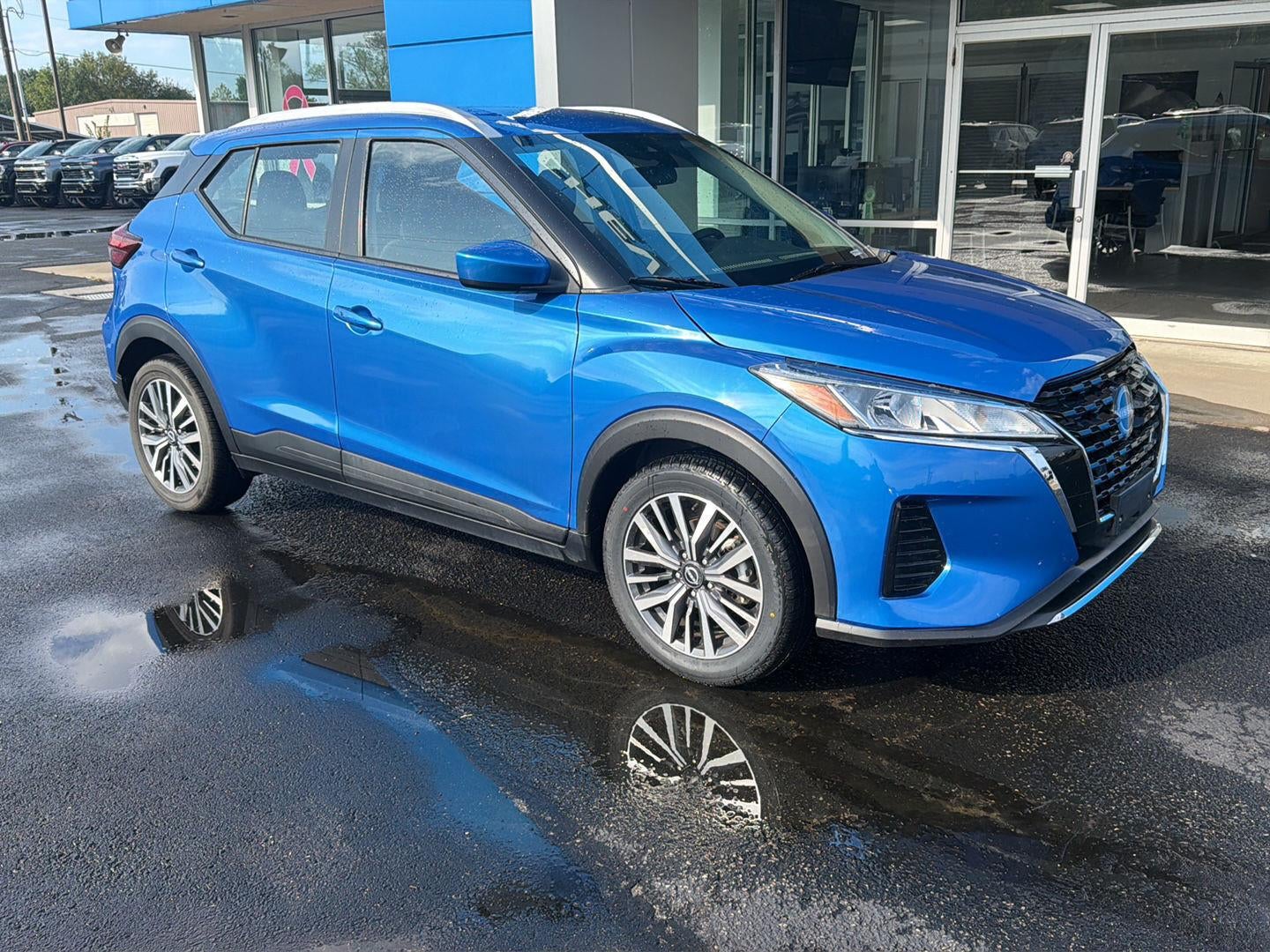 2023 Nissan Kicks SV