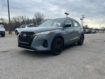 2023 Nissan Kicks SR