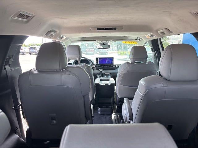 2025 Toyota Sienna XLE