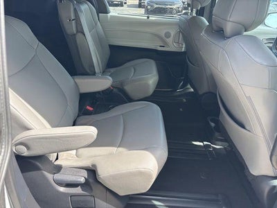 2025 Toyota Sienna XLE