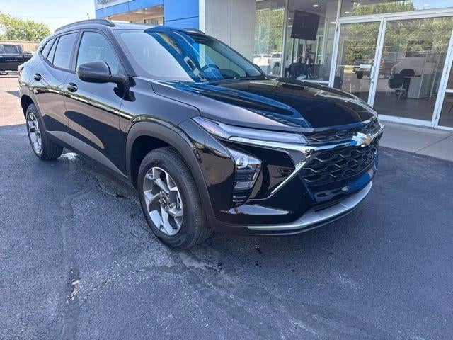 2026 Chevrolet Trax LT - Photo 8