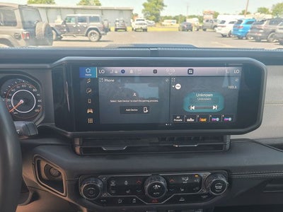 2024 Jeep Wrangler 4-Door Sahara 4x4