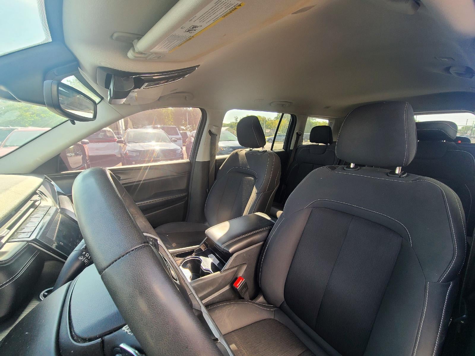 2023 Jeep Grand Cherokee L Laredo