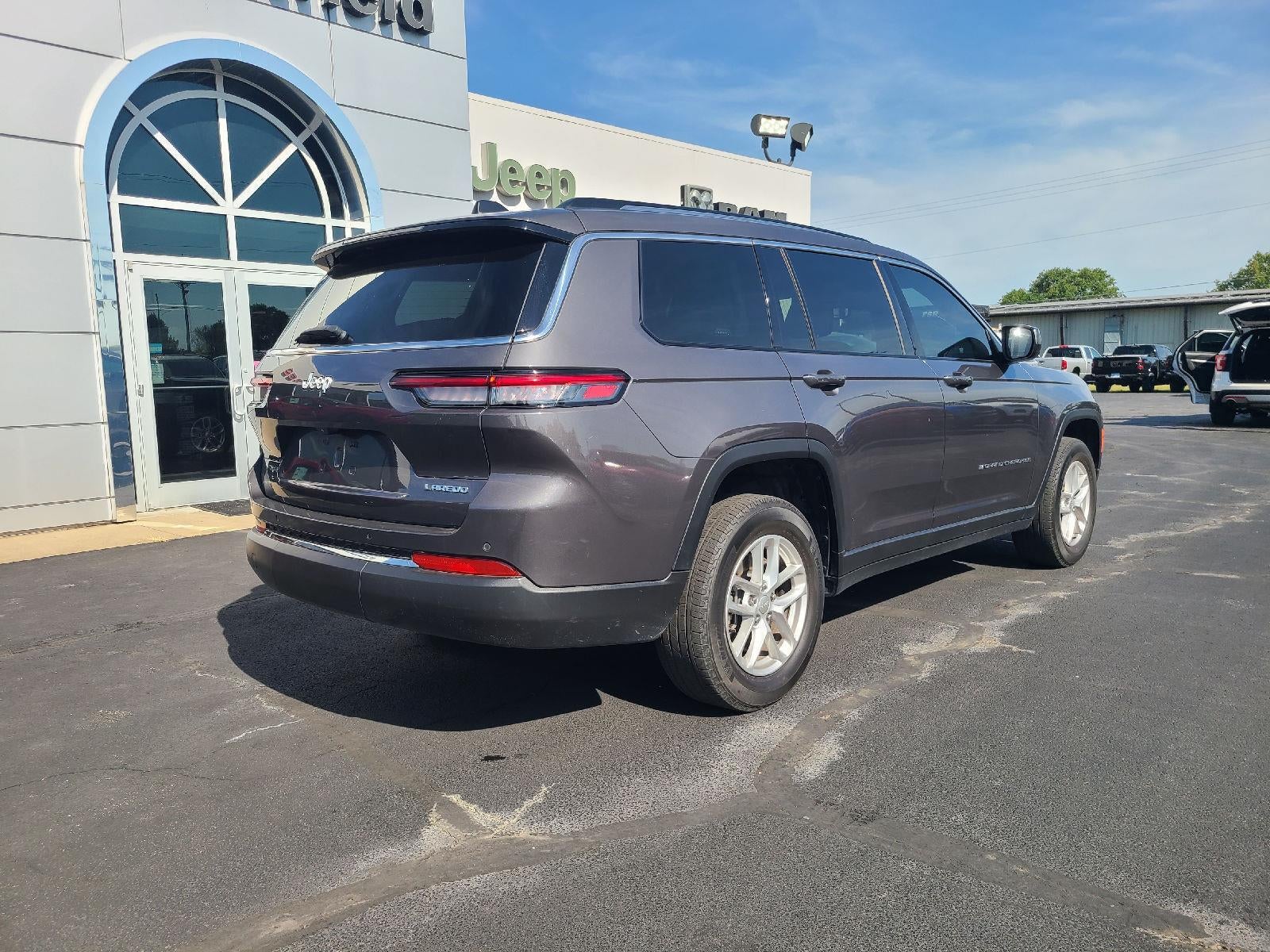 2023 Jeep Grand Cherokee L Laredo