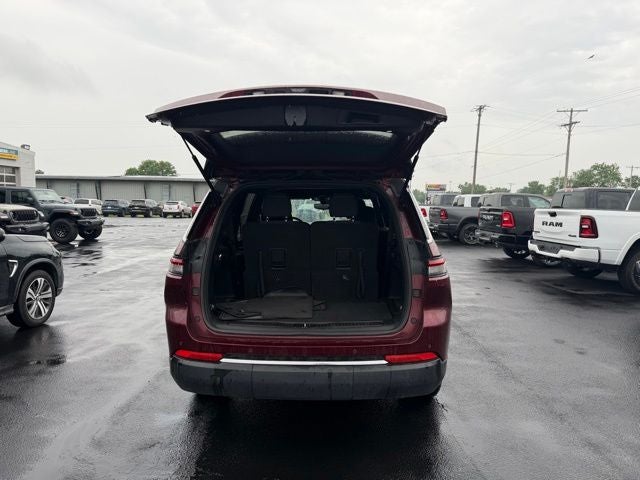 2024 Jeep Grand Cherokee L Laredo 4x4