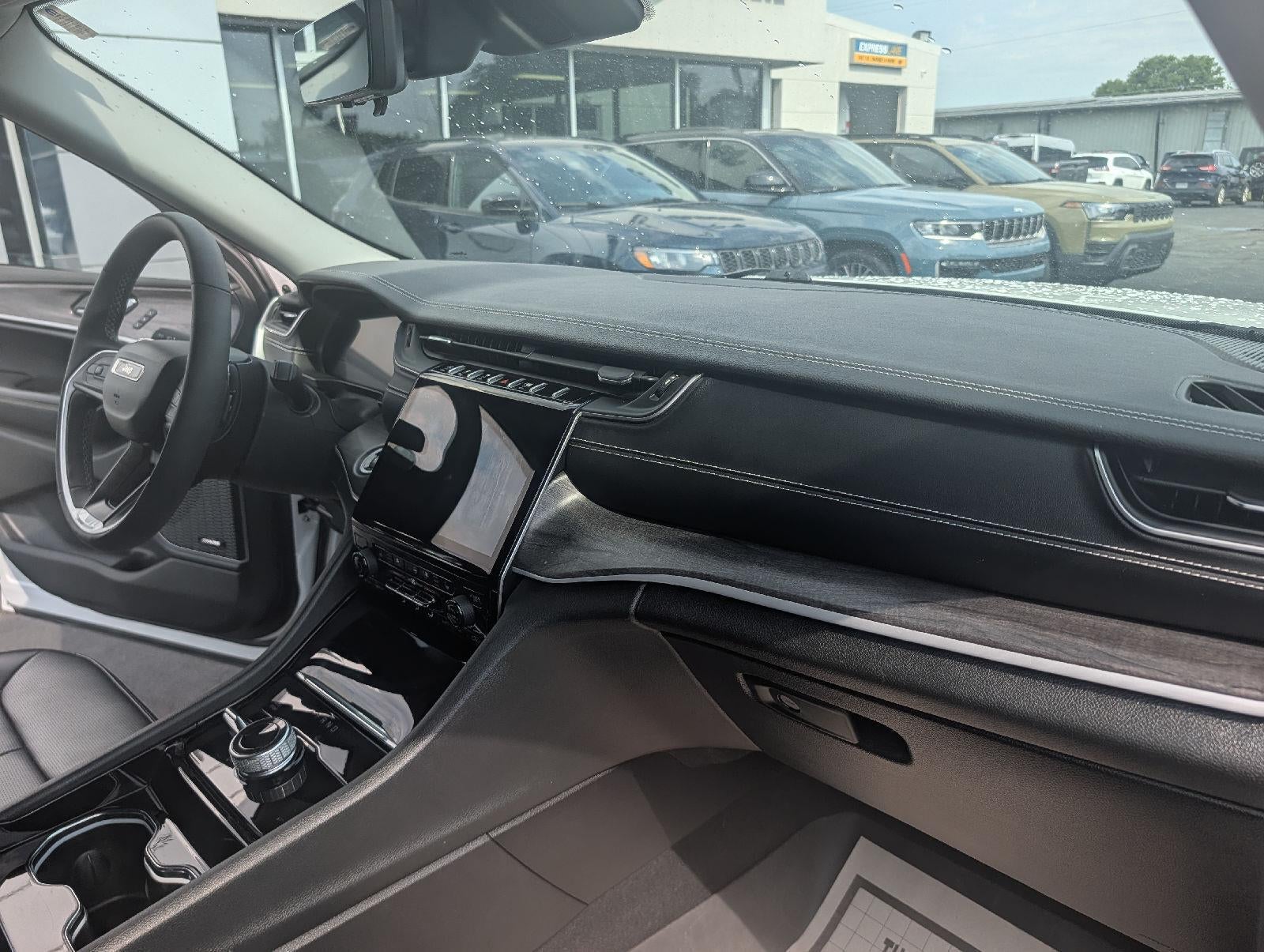 2023 Jeep Grand Cherokee L Limited 4x4