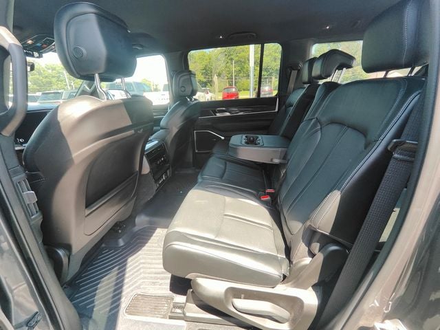 2022 Jeep Wagoneer Series II 4x4