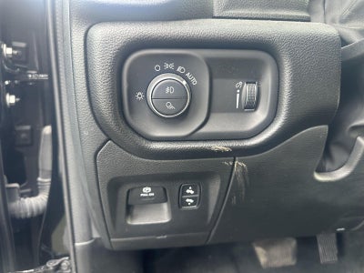 2023 RAM 1500 Big Horn Crew Cab 4x4 5'7' Box