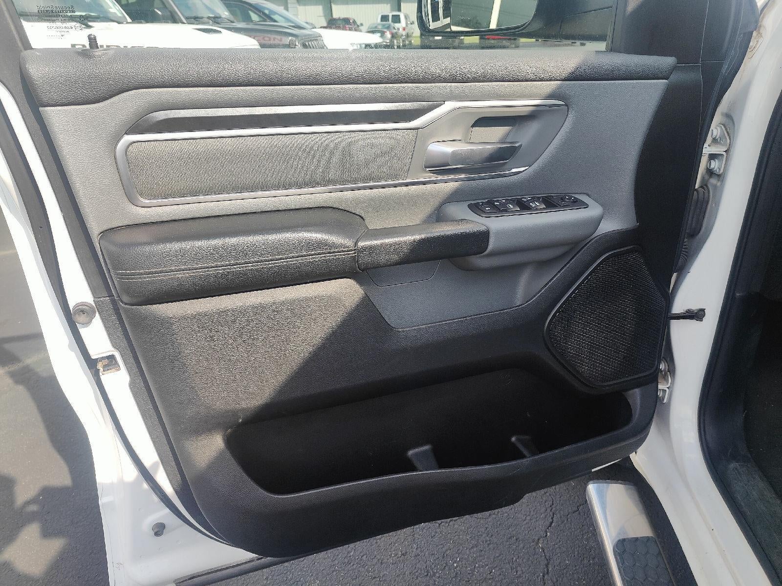 2019 RAM 1500 Big Horn/Lone Star Crew Cab 4x4 5'7' Box