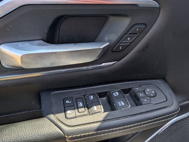 2025 RAM 1500 Laramie Crew Cab 4x4 5'7' Box