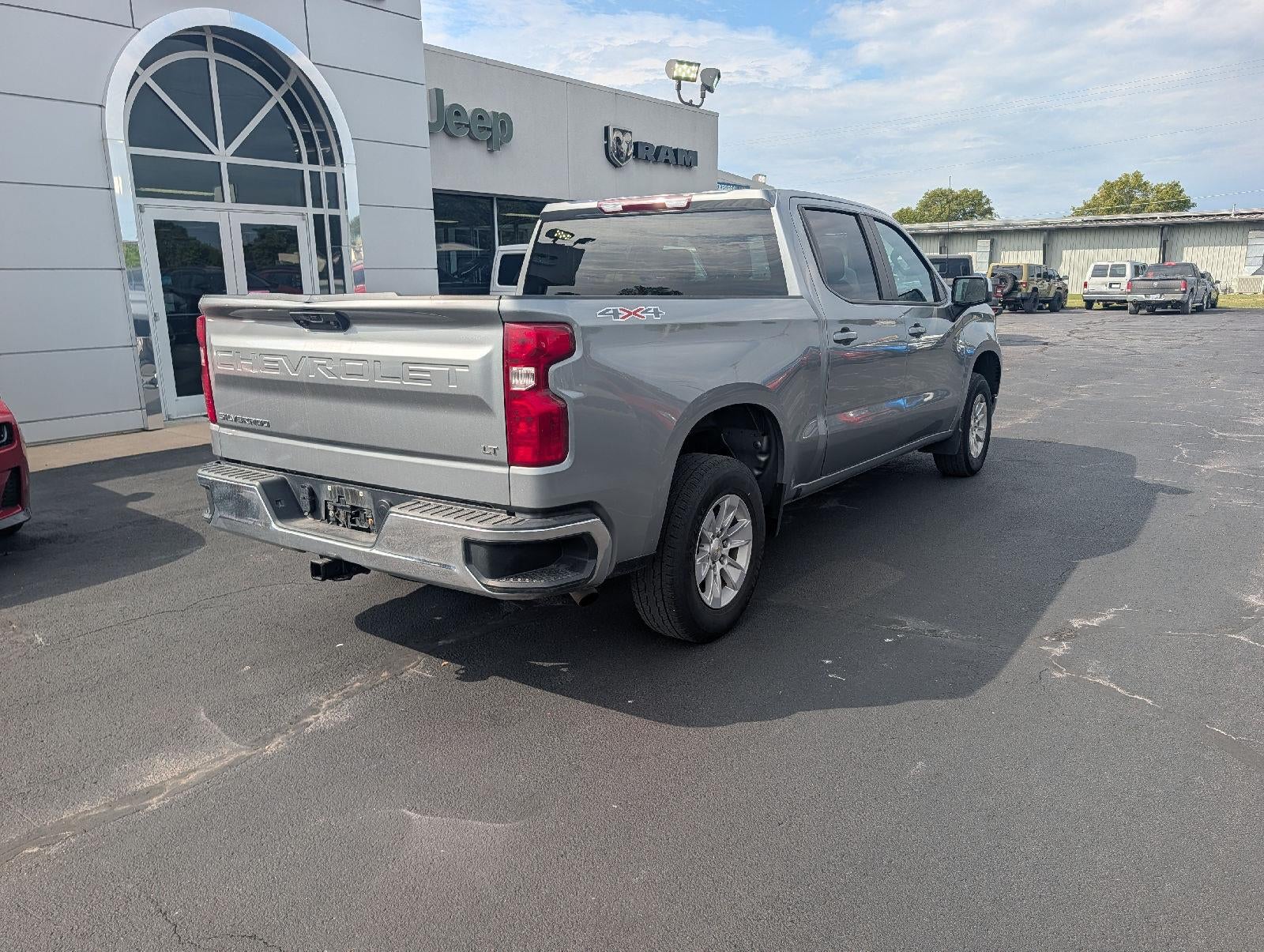 2023 Chevrolet Silverado 1500 4WD Crew Cab Standard Bed LT