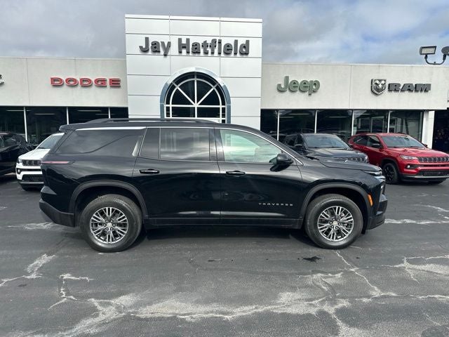 2025 Chevrolet Traverse FWD LT