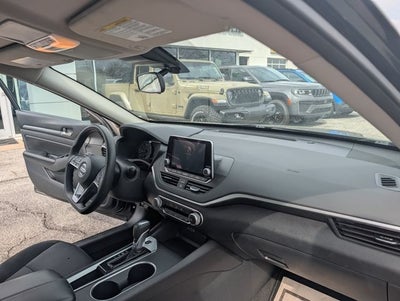 2022 Nissan Altima SV FWD