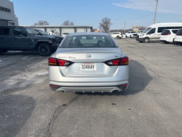 2024 Nissan Altima SV FWD