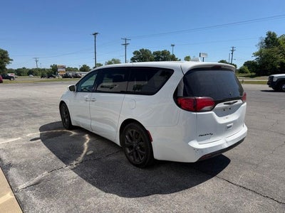 2020 Chrysler Pacifica Touring