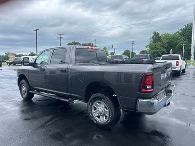 2025 RAM 2500 Tradesman Crew Cab 4x4 6'4' Box
