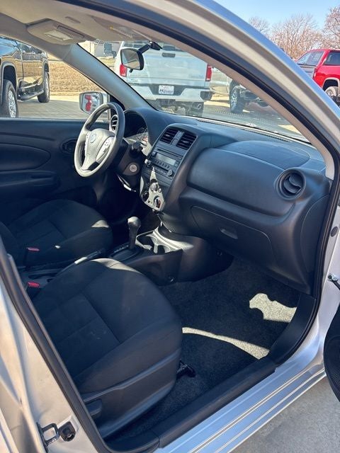 2016 Nissan Versa 1.6 S+