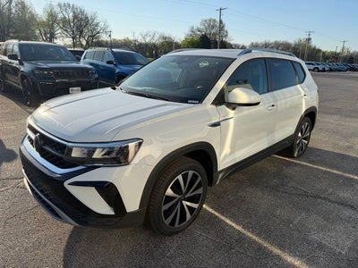2024 Volkswagen Taos 1.5T SE