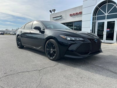 2022 Toyota Avalon XSE Nightshade Hybrid