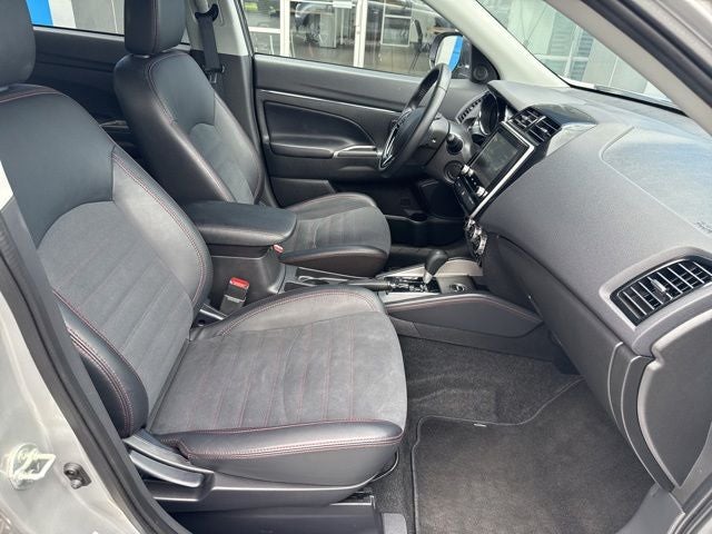 2024 Mitsubishi Outlander Sport S