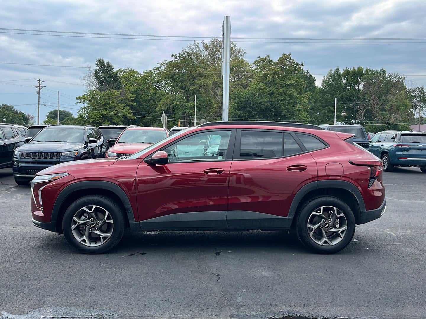 2025 Chevrolet Trax LT